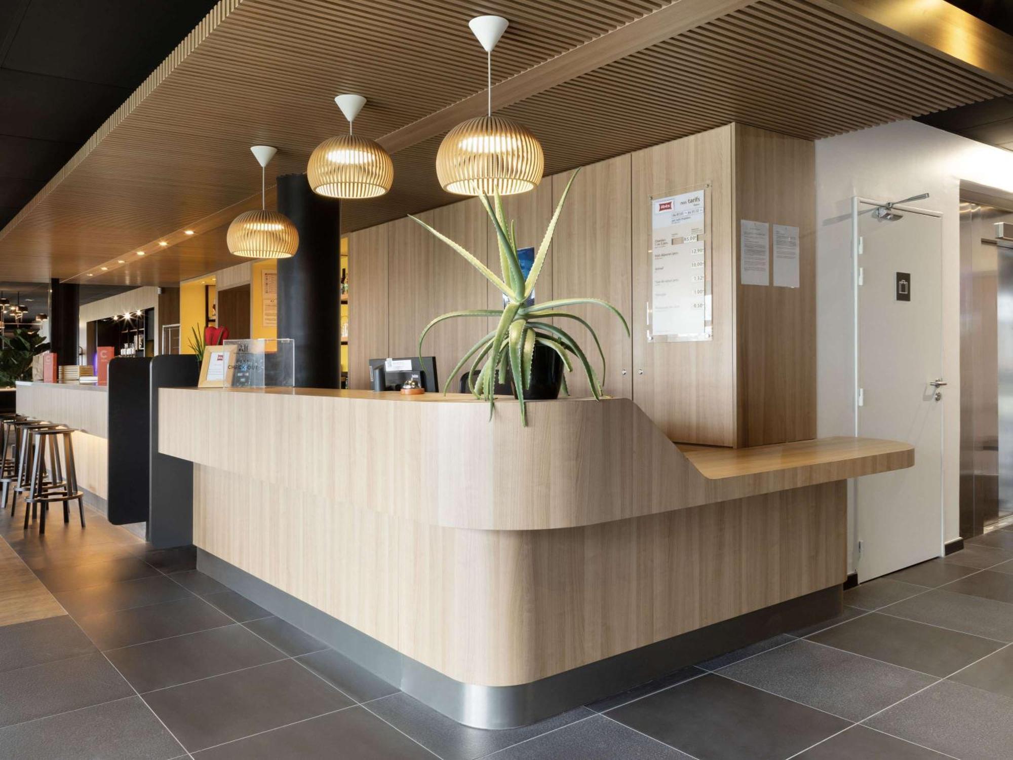 Ibis Douai Dechy Hotel Buitenkant foto
