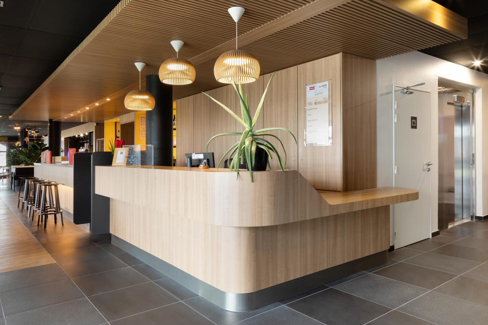 Ibis Douai Dechy Hotel Buitenkant foto