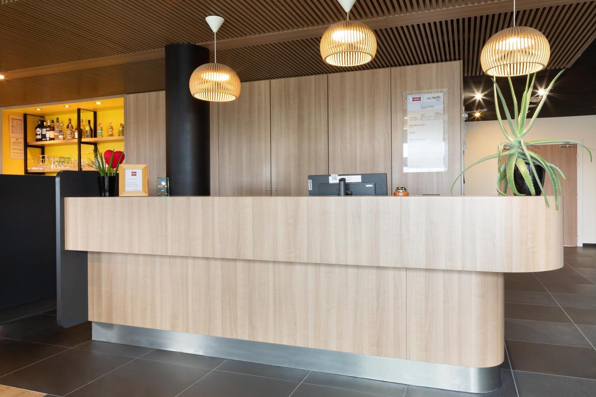 Ibis Douai Dechy Hotel Buitenkant foto